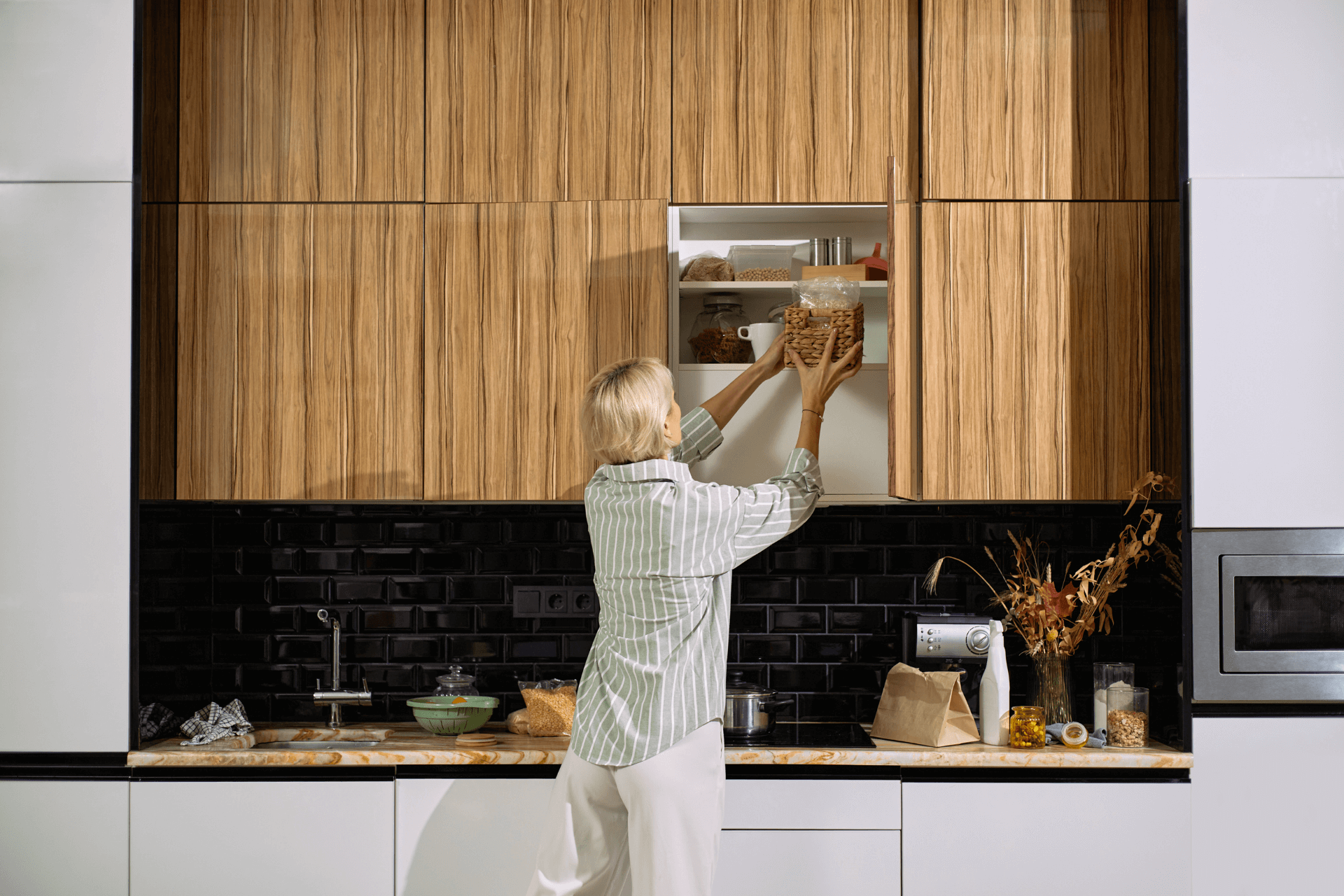 Custom Kitchen Cabinets Cost in Los Angeles: What You'll Actually Pay in 2026