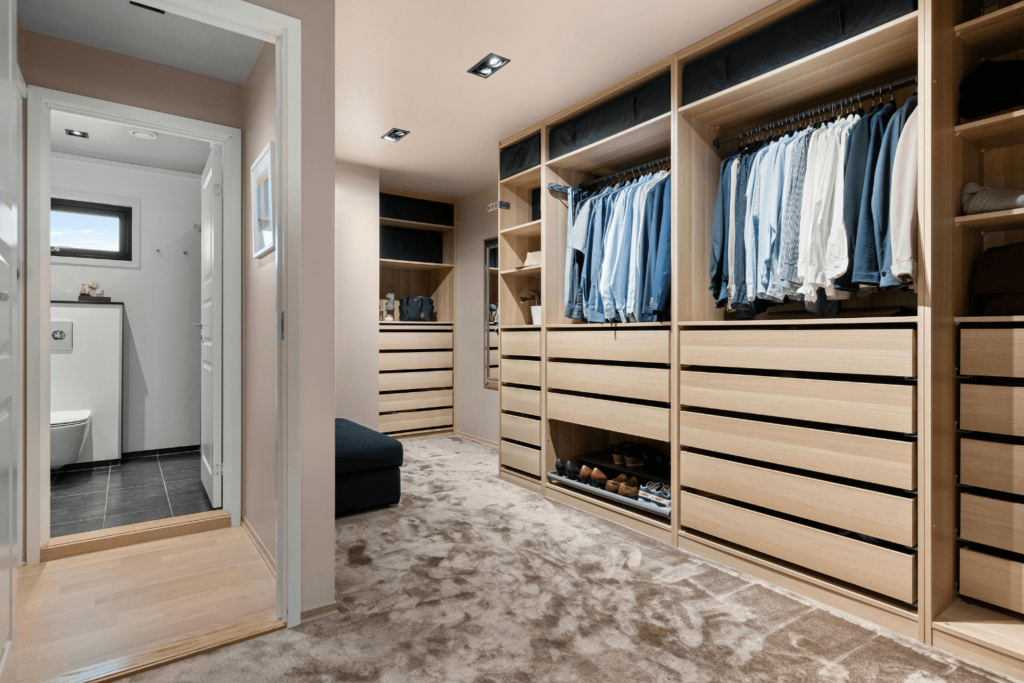 Bedroom Remodeling & Walk-In Closets
