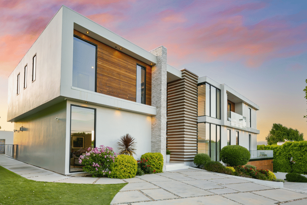 Custom home construction in Los Angeles